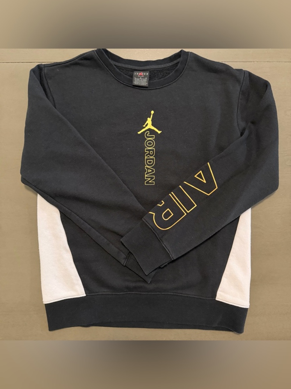 Boys Jordan XL Crewneck Sweatshirt - Black Gold White - New Without Tags